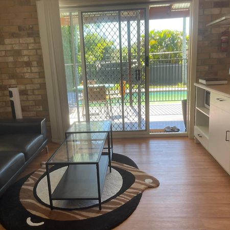 Spacious Studio Unit Rochedale South エクステリア 写真