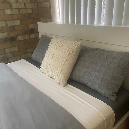 Spacious Studio Unit Rochedale South エクステリア 写真